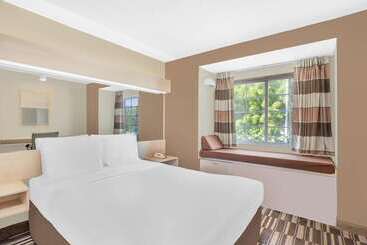 Microtel Inn And Suites   Salisbury