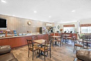 Microtel Inn And Suites   Salisbury