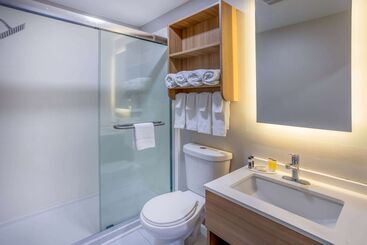 Microtel Inn And Suites   Salisbury