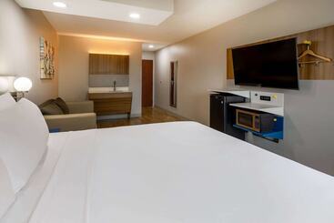 Microtel Inn And Suites   Salisbury
