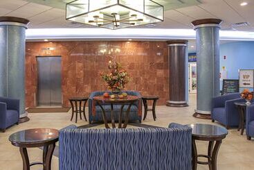 استراحتگاه Hilton Vacation Club Daytona Beach Regency