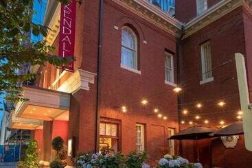 The Kendall Hotel At The Engine 7 Firehouse