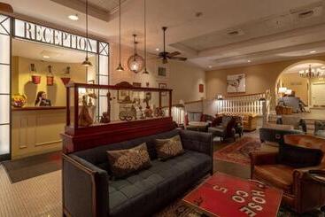 The Kendall Hotel At The Engine 7 Firehouse