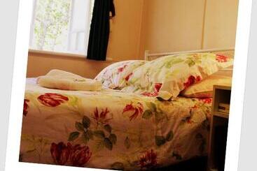 Coral Lodge Bed And Breakfast Inn
