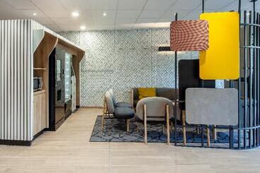 B&b Hotel Saint Denis Porte De Paris