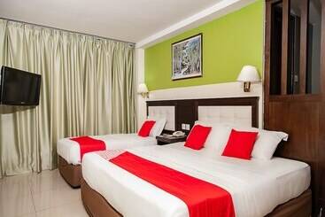 هتل Oyo 90055 Mansion Inn