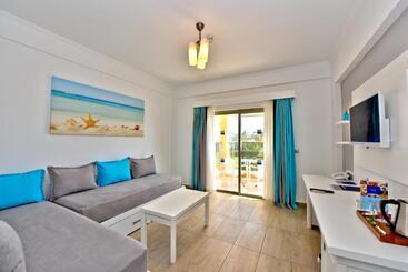 هتل Tui Blue Tropical