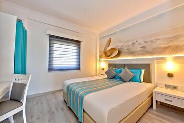 هتل Tui Blue Tropical