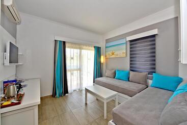هتل Tui Blue Tropical