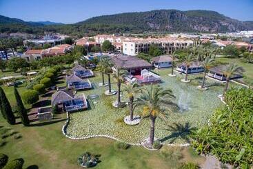 هتل Tui Blue Tropical