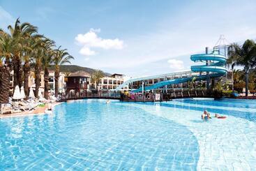 هتل Tui Blue Tropical