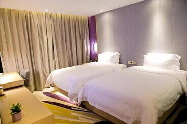 Lavande Hotels·shenzhen North Railway Station Longhua Yicheng Center