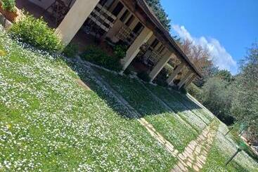 هتل Agriturismo Bio Pian Dei Casali