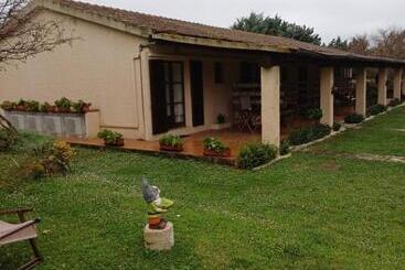 هتل Agriturismo Bio Pian Dei Casali