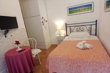 هتل Agriturismo Bio Pian Dei Casali