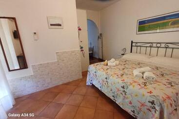 هتل Agriturismo Bio Pian Dei Casali