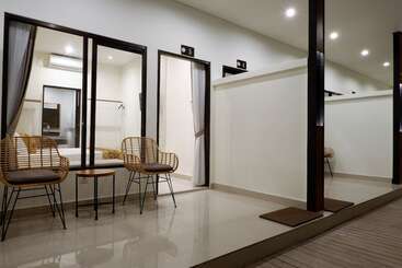هتل And Villa B52 Gili Air