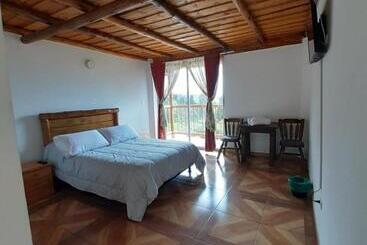 בית מלון כפרי Campestre Inaoska Ecospa