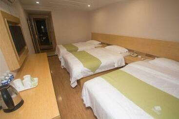 هتل Green Alliance Chengde City Shuangqiao District Summer Resort