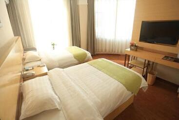 هتل Green Alliance Chengde City Shuangqiao District Summer Resort