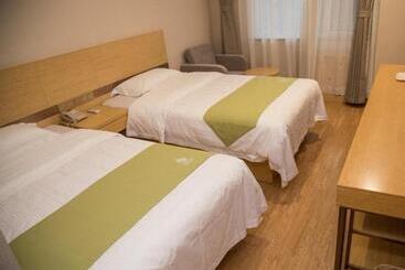 هتل Green Alliance Chengde City Shuangqiao District Summer Resort