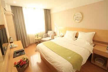 هتل Green Alliance Chengde City Shuangqiao District Summer Resort