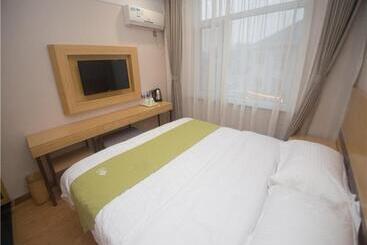هتل Green Alliance Chengde City Shuangqiao District Summer Resort