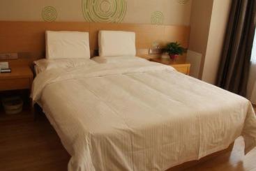 هتل Greentree Inn Taiyuan Wanbailin District South Qianfeng Road Express