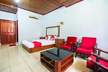 هتل Oyo 3180  Rian Cottage