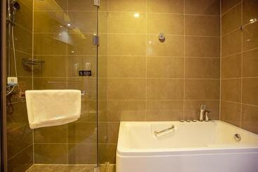 هتل Vx Kaifeng Jinming Avenue Songcheng Road