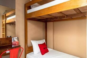 پانسیون Reddoorz Hostel Near Ltc Glodok