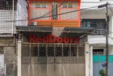پانسیون Reddoorz Hostel Near Ltc Glodok