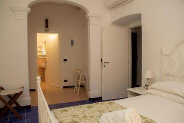 پانسیون White Lerici