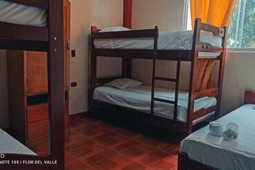 Hostel Flor Del Valle