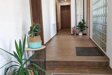 تختخواب و صبحانه Naturella Panzió
