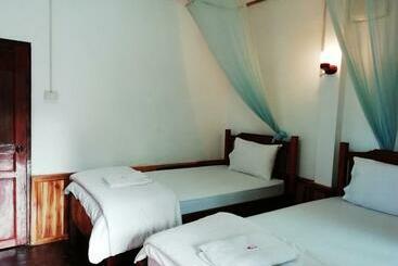 تختخواب و صبحانه Sunset Bungalows & Gh