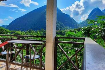 تختخواب و صبحانه Sunset Bungalows & Gh