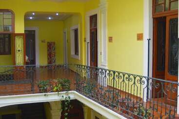 Casa María Hostal   Hostel