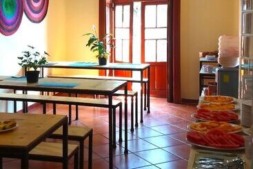 Casa María Hostal   Hostel