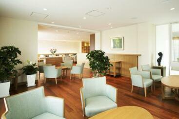 Auberge De South Terrace - Shirahama