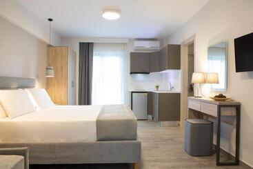 هتل Kn Ionian Suites