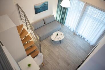 هتل Kn Ionian Suites
