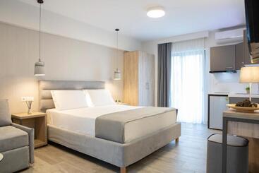 هتل Kn Ionian Suites