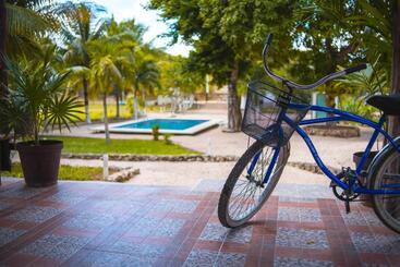 בית מלון כפרי Royal Palm Bacalar Cabañas & Lagoon Club