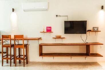 בית מלון כפרי Royal Palm Bacalar Cabañas & Lagoon Club