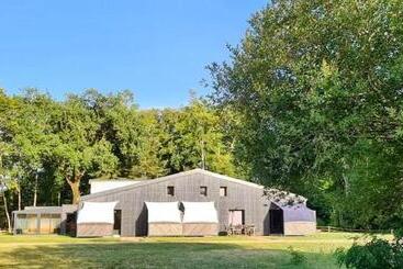 پانسیون Gîtes Du Domaine De La Gauderie