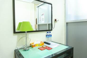 پانسیون Reddoorz @ Gatot Subroto Ende