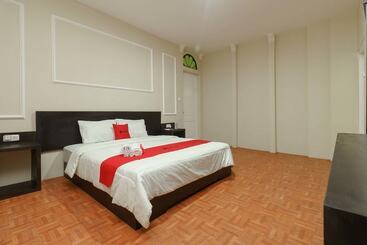 پانسیون Reddoorz Syariah Near Suzuya Mall Banda Aceh 2