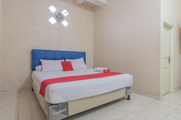 پانسیون Reddoorz Syariah Near Terminal Batu Ampar 2