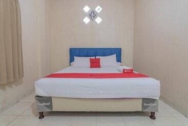 پانسیون Reddoorz Syariah Near Terminal Batu Ampar 2